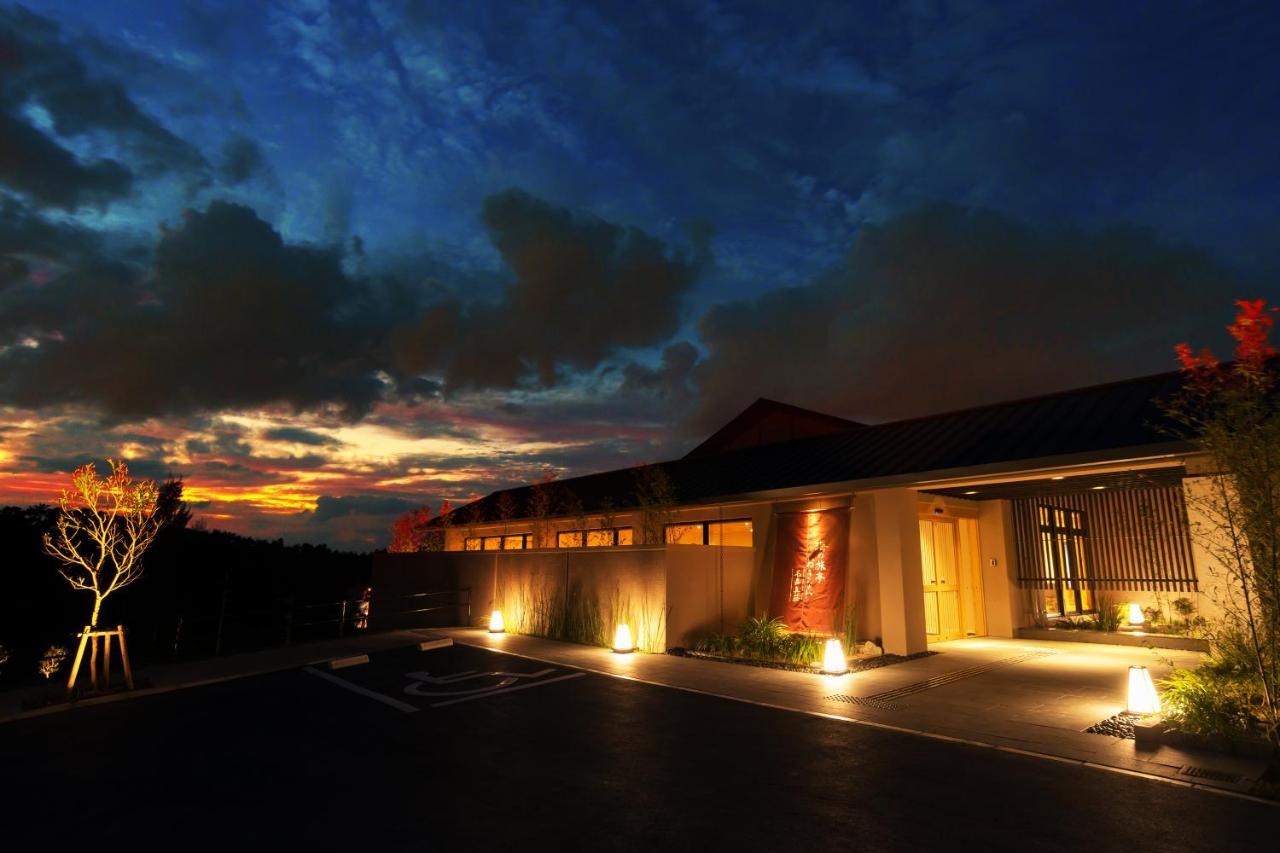 Umino Ryotei Okinawa Nakamasou Hotel Onna Exterior photo